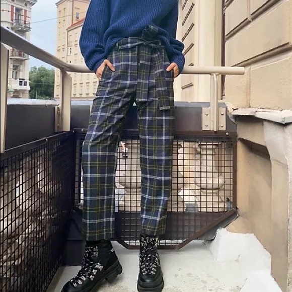 Aritzia Wilfred Wool Tie-Front Pants in Navy/Orange Plaid - Picture 2 of 12